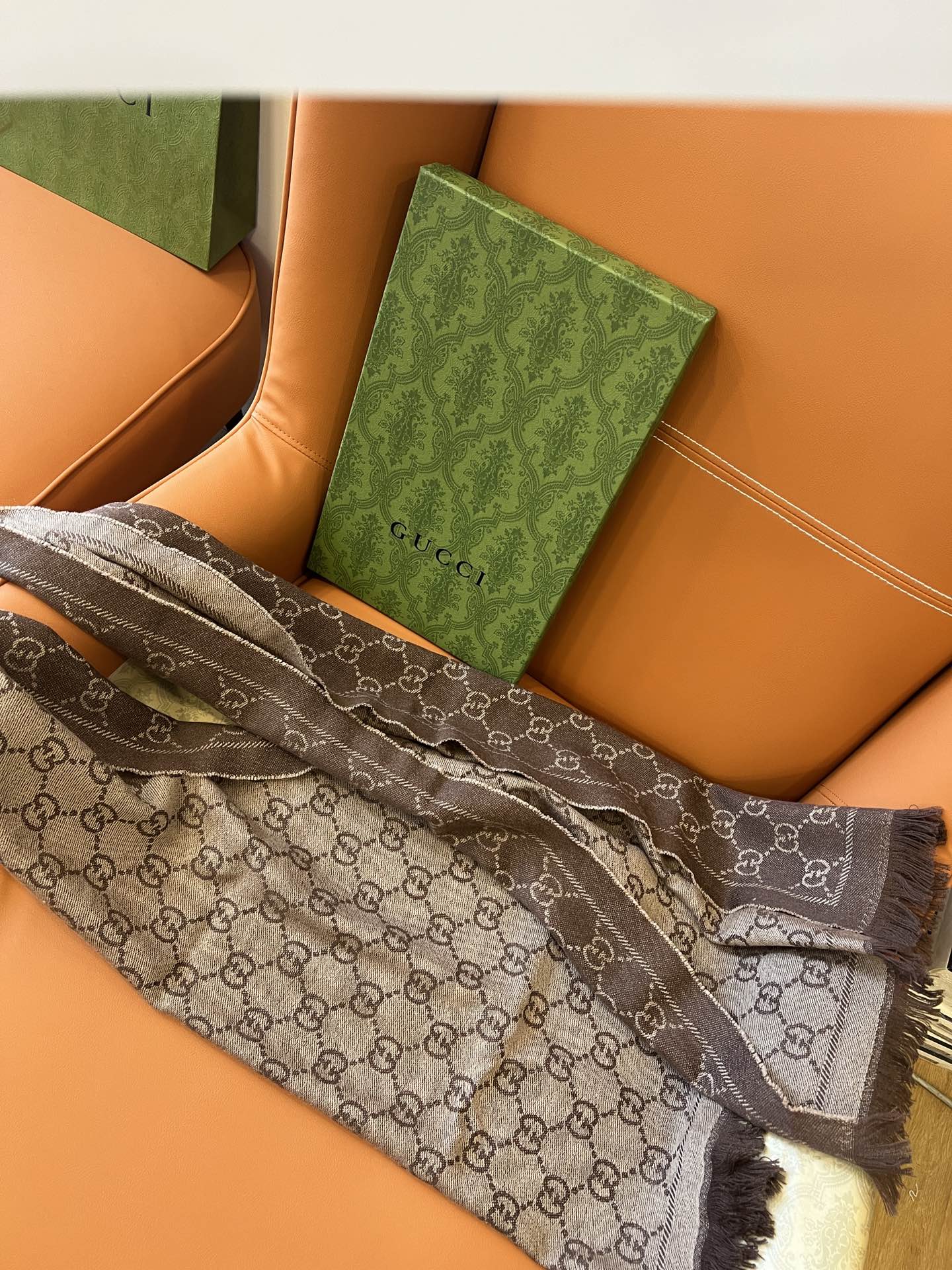 GUCCI 25S SCARF 180 IN WOOL 644859