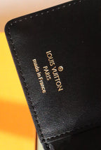 LV M81599 Portefeuille Roux Bifold Wallet Black Lambskin 247922