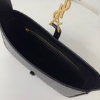 LE 5 À 7 HANDBAG 24 IN SNAKE PATTERN BLACK CALFSKIN