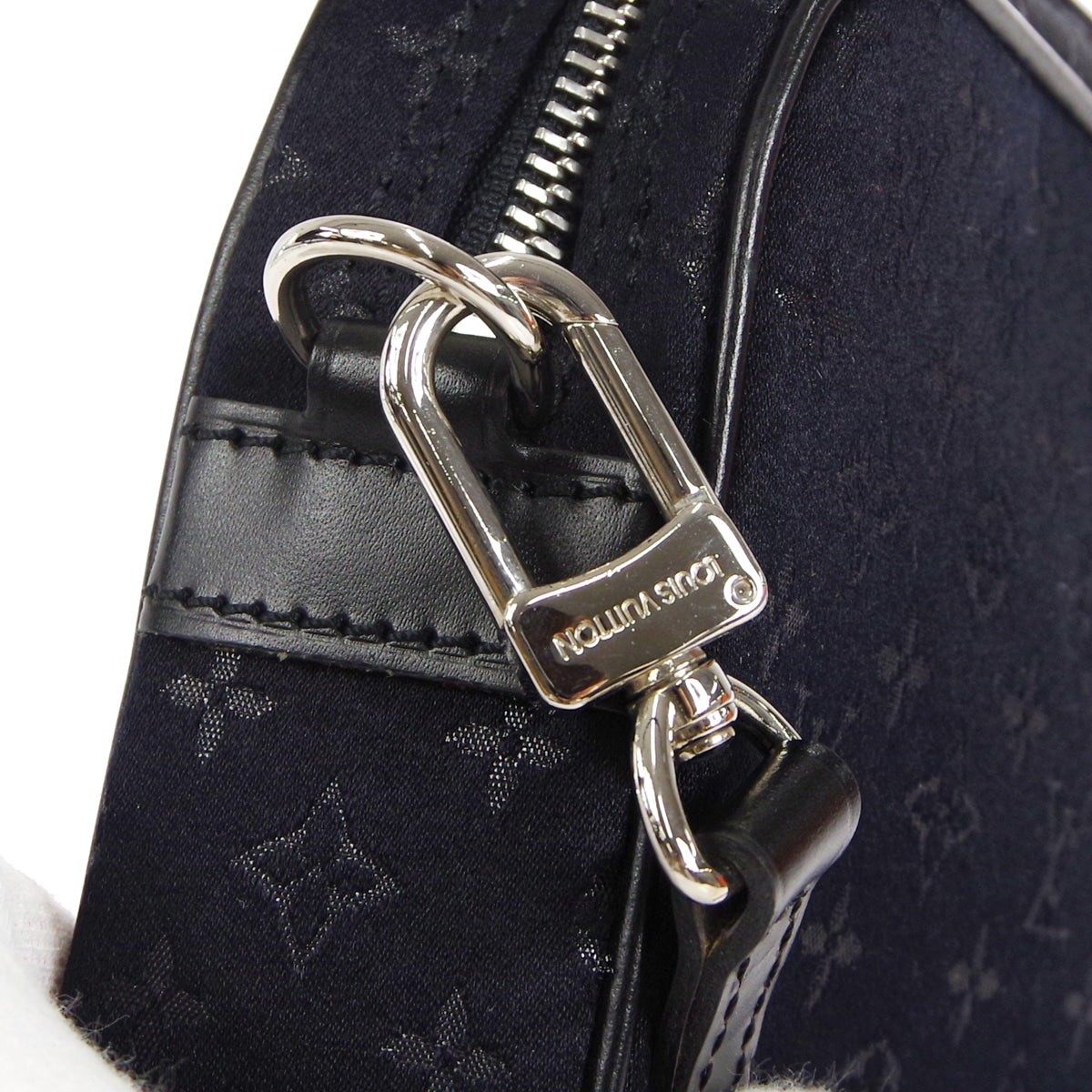 LO-LV bags 8319