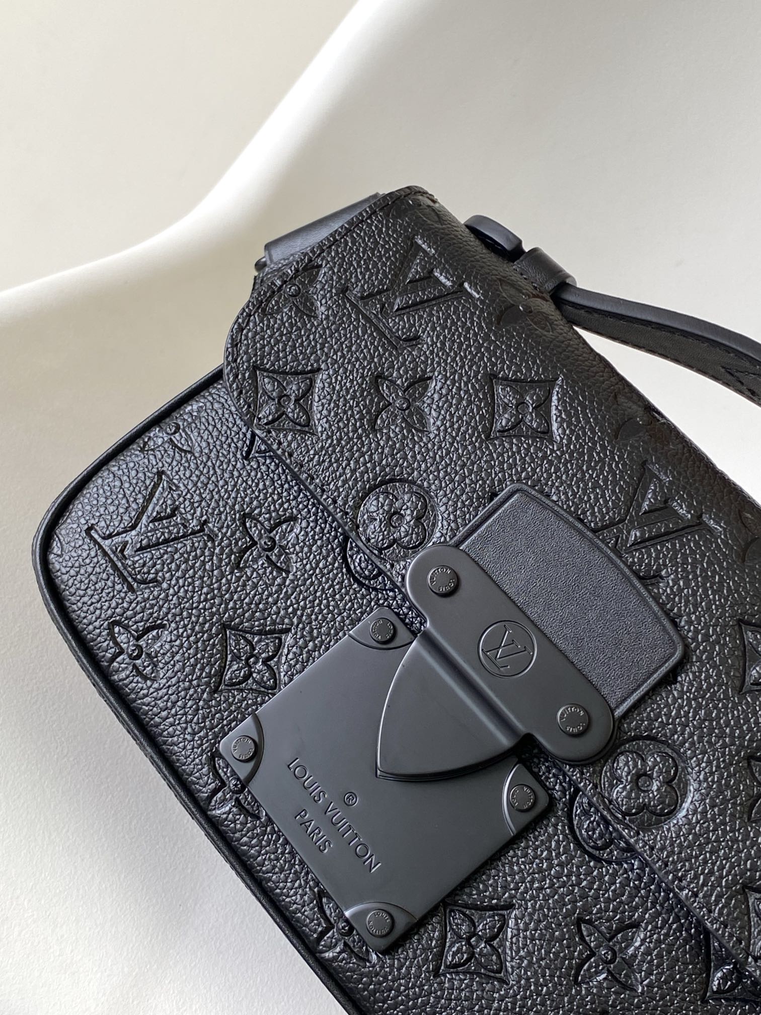 LV S Lock Sling Bag 21cm Black Monogram-embossed Taurillon leather