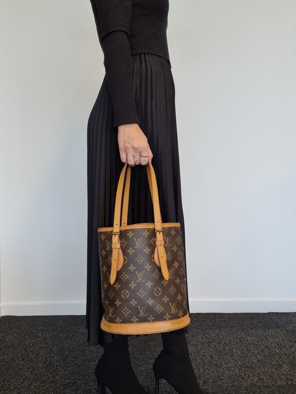 LO-LV bags 13951