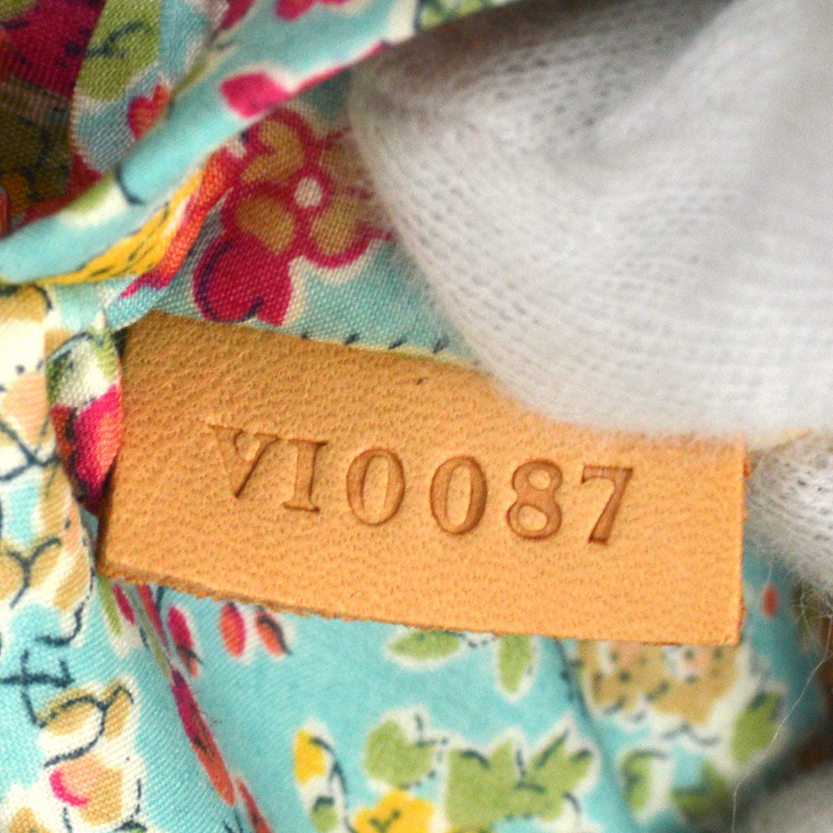 LO-LV bags 7985