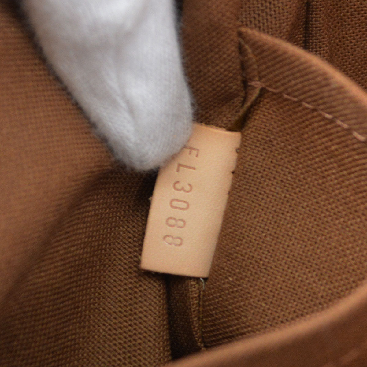 LO-LV bags 9451