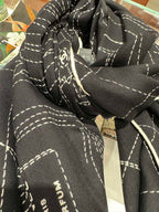 CHANEL 25S SCARF 140 IN SILK WOOL 726479