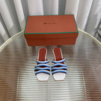LP SPRIGHTLY CHARMS FLAT SANDAL SKY CALFSKIN