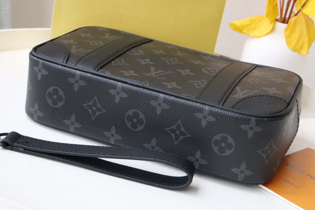 LV Pochette Kasai Clutches Monogram Eclipse canvas 179400