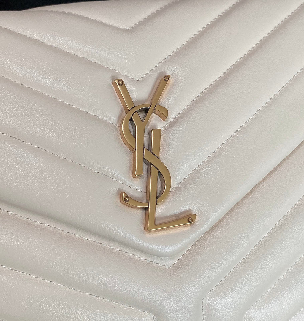 LOULOU MEDIUM 32 WHITE QUILTED LEATHER GOLD HARDWARE