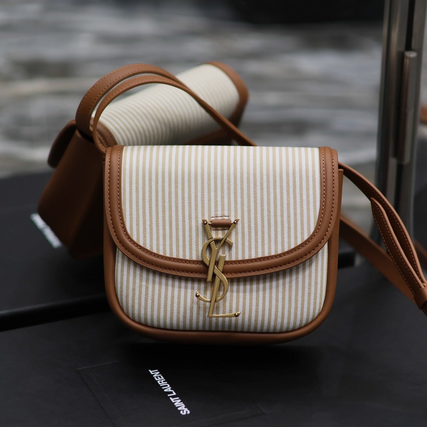 KAIA 18 WHITE LINEN AND BROWN CALFSKIN BAG
