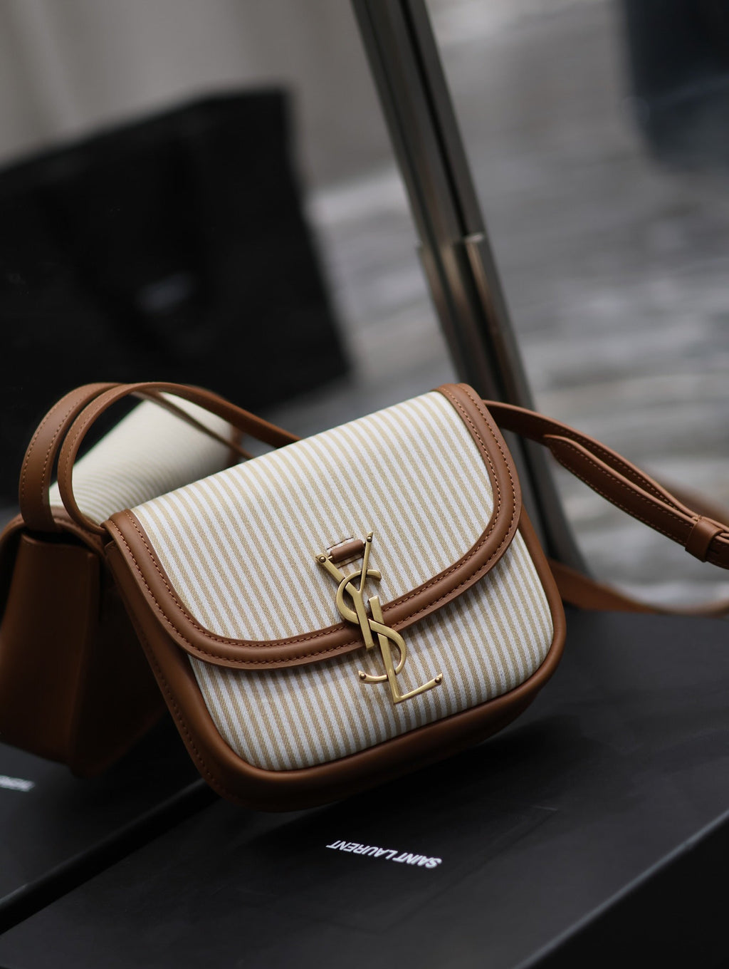KAIA 18 WHITE LINEN AND BROWN CALFSKIN BAG