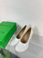 ATOMIC HIGH PUMP 9 CM IN WHITE CALFSKIN
