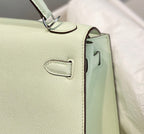 KELLY 25CM IN VERT FIZZ SWIFT CALFSKIN SILVER HARDWARE