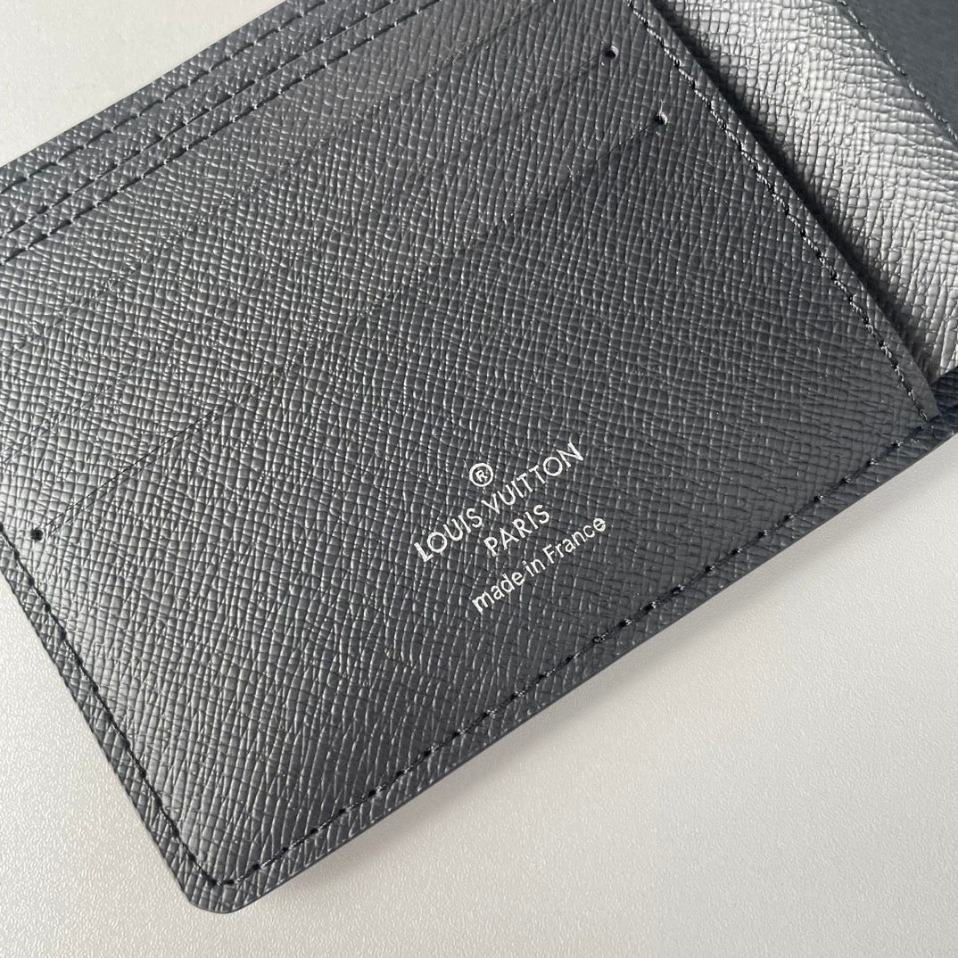 LV Enveloppe Carte De Visite Card Holder Black Epi Leather 221502