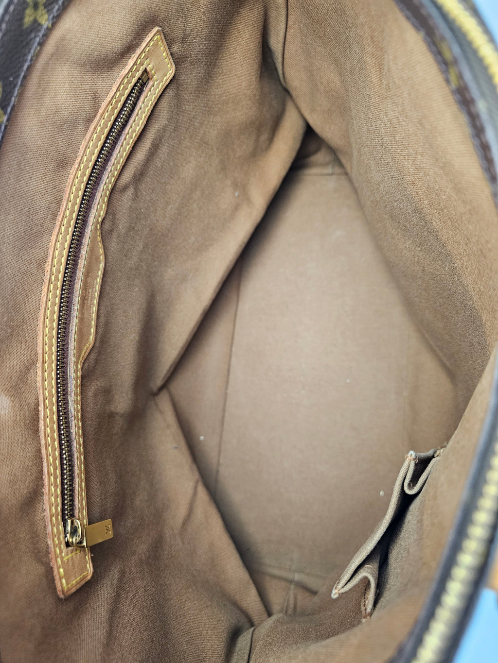 LO-LV bags 9737