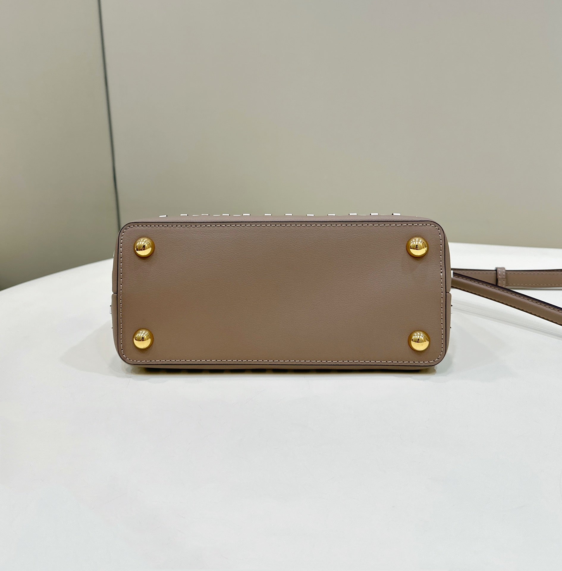 PEEKABOO 24 IN WHITE MIX BROWN INTERLACED CALFSKIN GOLD HARDWARE