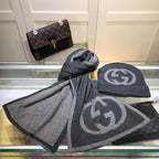 SET HAT AND SCARF IN MO GRAY CASHMERE 946330