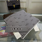 SET SCARF AND HAT IN BLACK MIX WHITE WOOL AND CASHMERE 946332