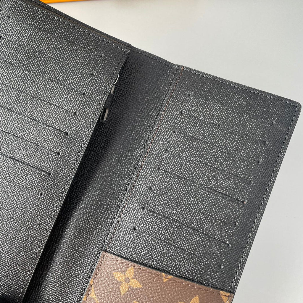 LV M69410 Brazza Wallet Monogram Canvas & Cowhide 221642