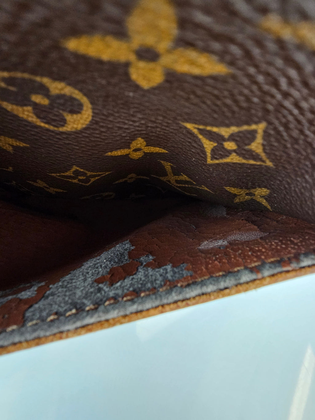 LO-LV bags 8273