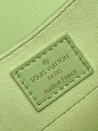 LV Hide & Seek Handbag 21cm Green Epi Grain Cowhide GHW