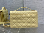 MINI BAG 24 IN LIGHT YELLOW PATENT CANNAGE CALFSKIN