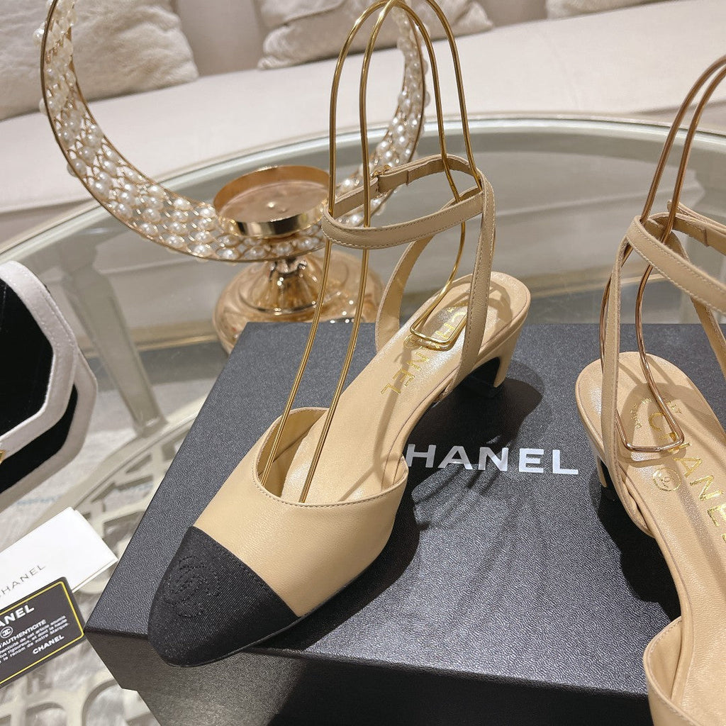 CC SLINGBACK 50MM IN BEIGE AND BLACK CALFSKIN