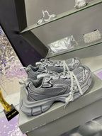 3XL SNEAKER IN ALL GRAY MESH AND POLYURETHANE