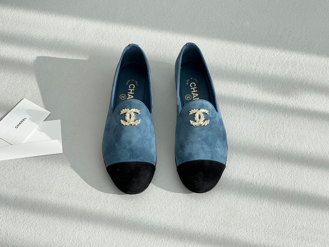 LOAFERS IN CERULEAN BLUE MIX BLACK SUEDE