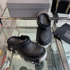 HARDCROCS MULES IN BLACK RUBBER