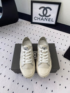 CASUAL SHOES IN GREY LAMBSKIN
