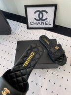 CC SLIPPERS IN BLACK CALFSKIN