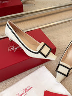 VIV’ CANARD PUMPS IN OFF WHITE SHINY CALFSKIN