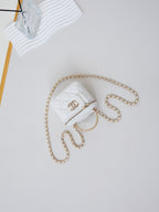 CHANEL 25S MINI VANITY BAG 11 CM IN WHITE LAMBSKIN WITH CRYSTAL-EMBELLISHED CC LOGO