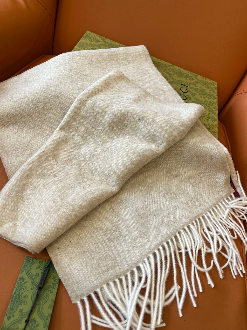 GUCCI 25S SCARF 190 IN WOOL 636370
