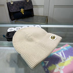 BEANIE HAT IN WHITE WOOL 395840