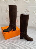 HM 25S TALL BOOTS 50 MM IN DARK BROWN SUEDE WITH GOLD HARDWARE