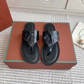 FLIP FLOPS IN BLACK LAMBSKIN SNAKE EMBOSSING