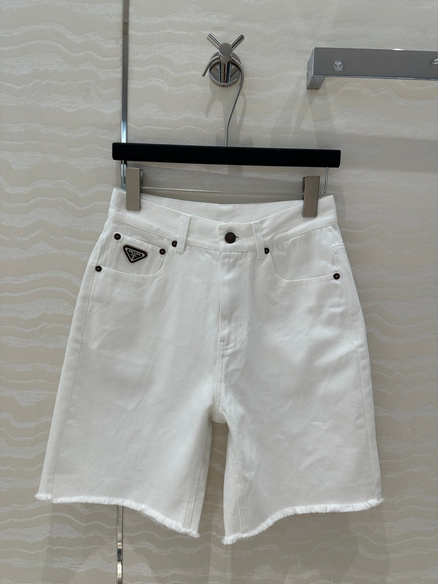 PRADA FASHION STRAIGHT-LEG DENIM SHORTS 263945