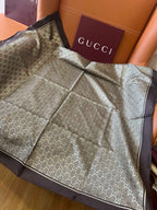 GUCCI 25S SCARF 90 IN SILK 697666