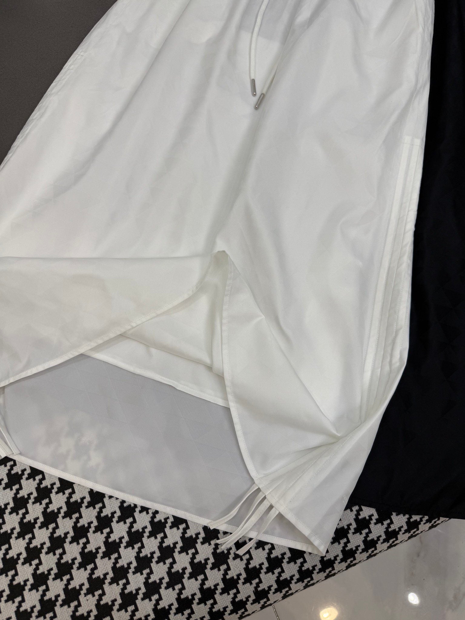 LONGLINE SKIRT STRUCTURED JACQUARD