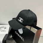 BASEBALL HAT IN BLACK WITH WHITE TRIM 673995