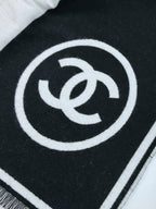 CHANEL 25S SCARF 195 IN CASHMERE WOOL 709604