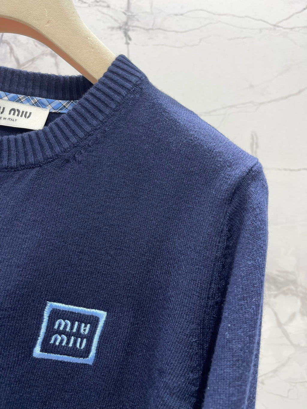 MIUMIU CARDIGAN STYLE 260