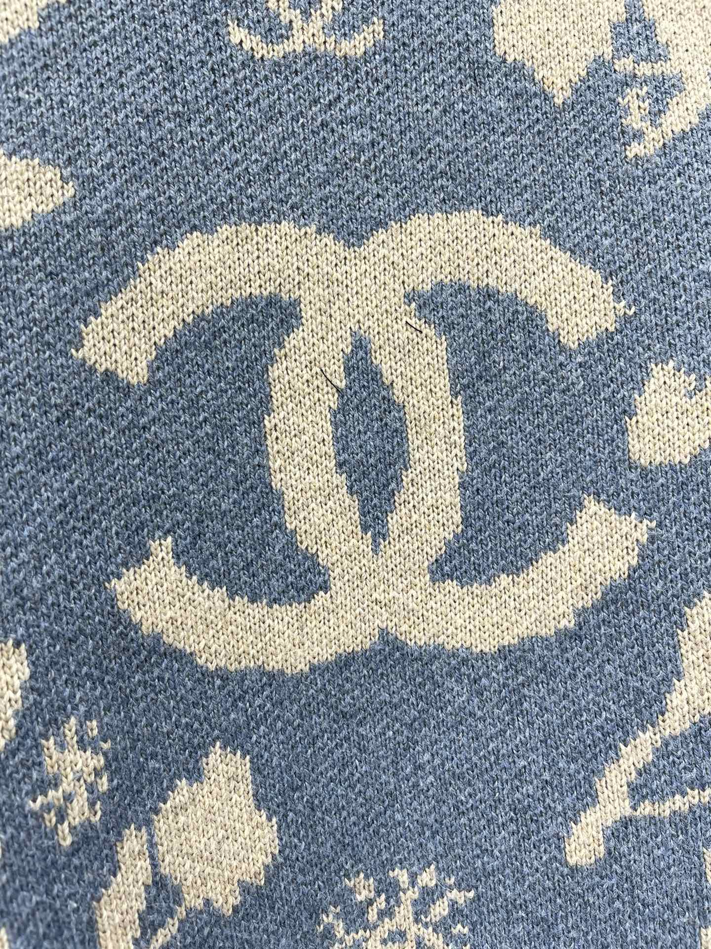 CHANEL 25S CREW NECK SWEATER 461