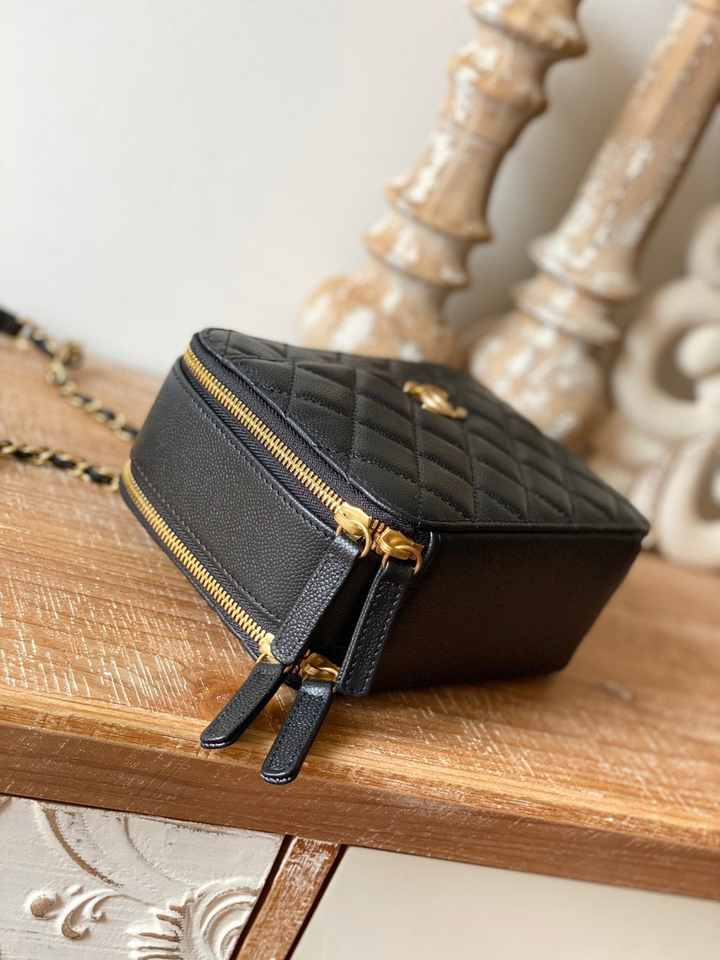 CHL -  Small Vanity Case Gold Hardware Black For Women Handbags, Shoulder Bags 5.9in/15LO AS3228 B08008 94305