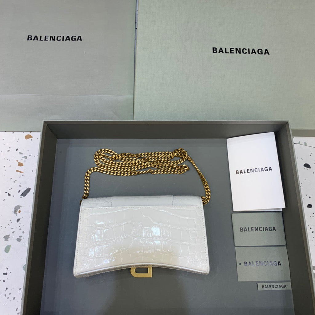 BLN-Ciaga Hourglass Wallet On Chain in White, For Women,  Bags 7.6in/19LO 6560501LRGM9016