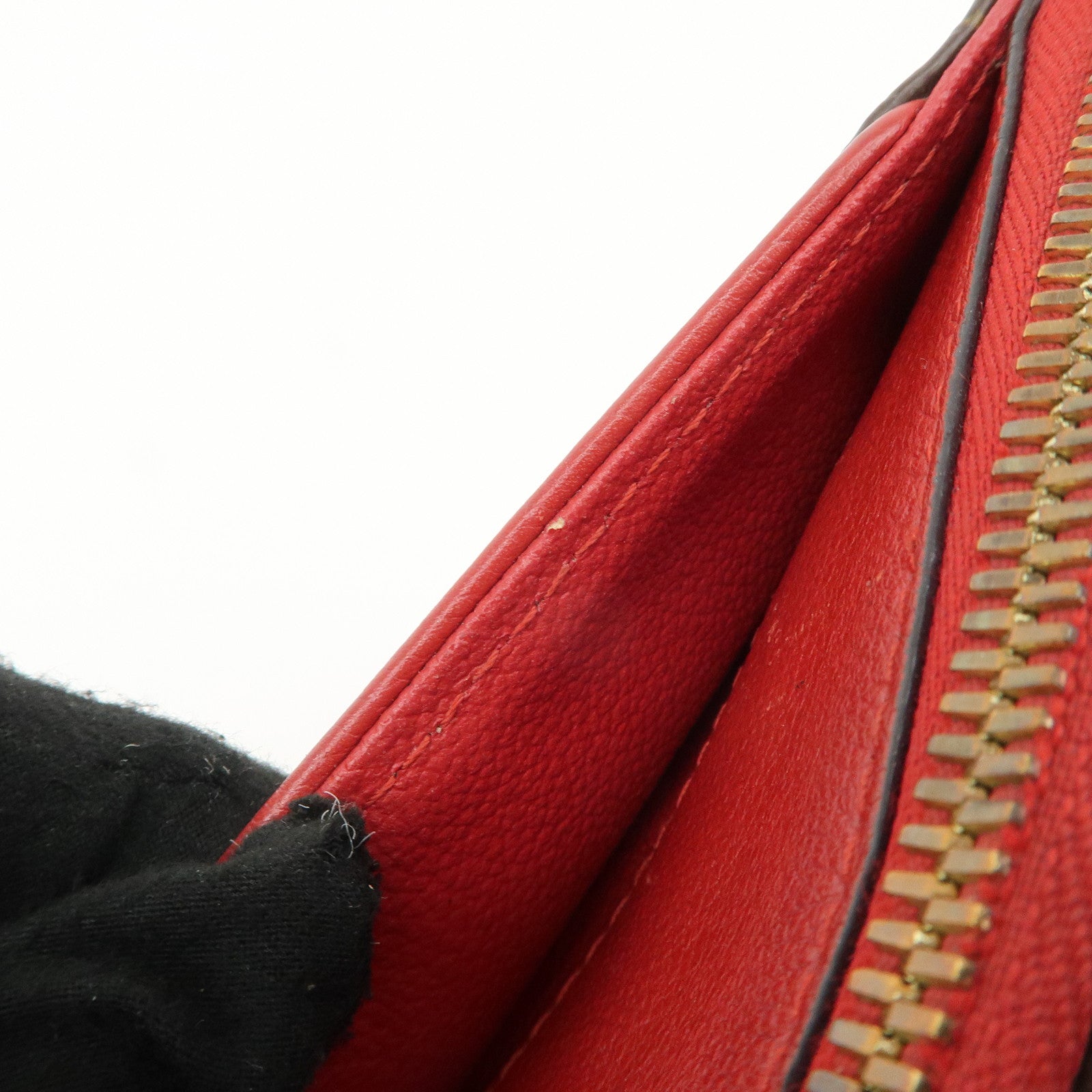LO-LV bags 3900