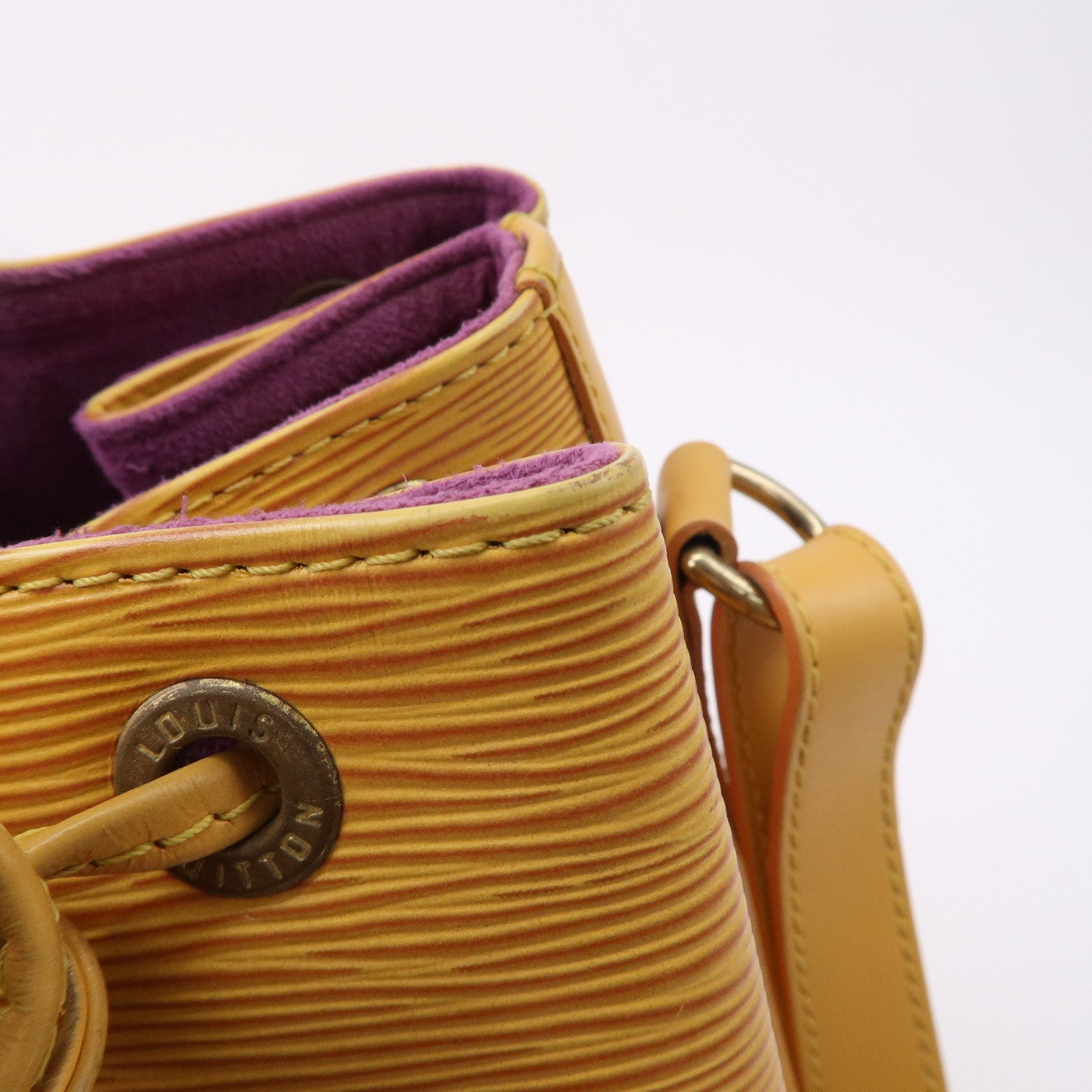 LO-LV bags 2560