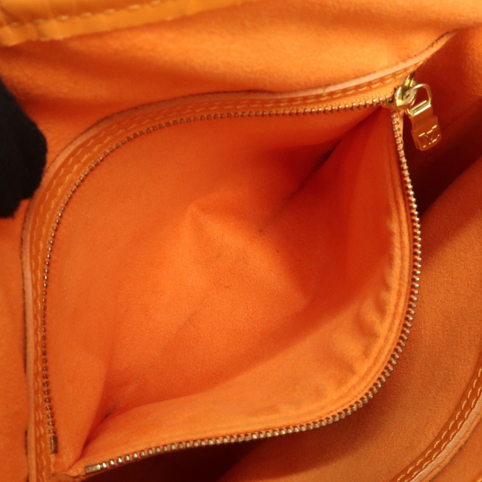 LO-LV bags 3953