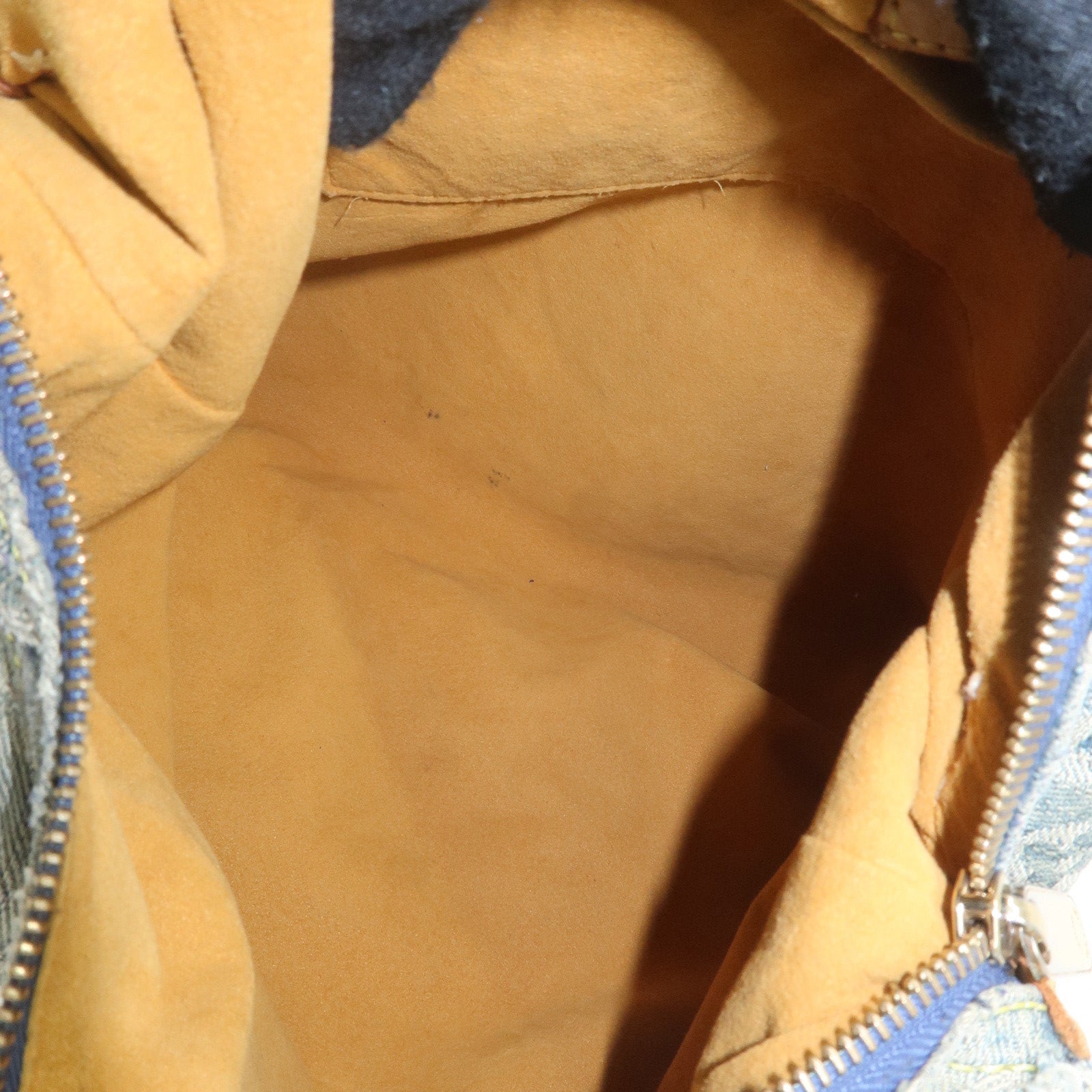 LO-LV bags 4035
